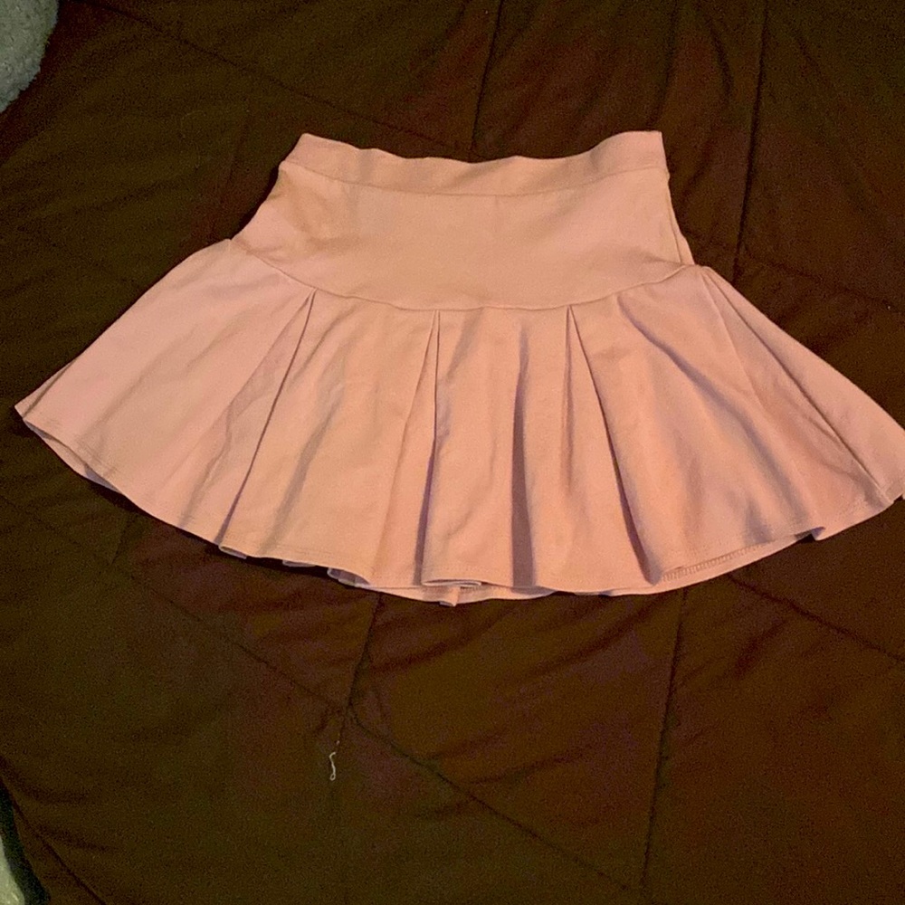 Light pink skirt very elastic comfortable to wear anywhere